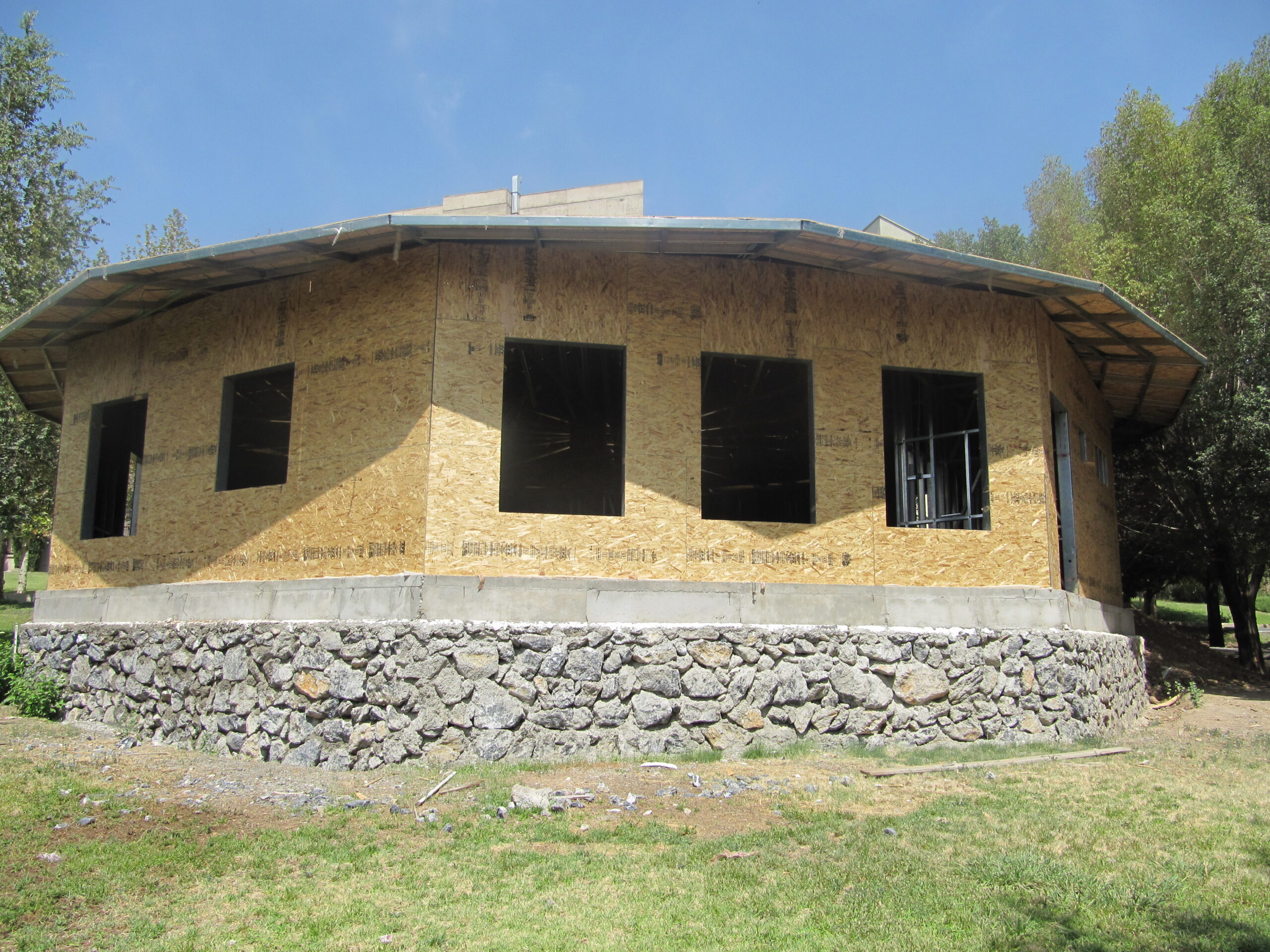 200343487731086570010 (1)