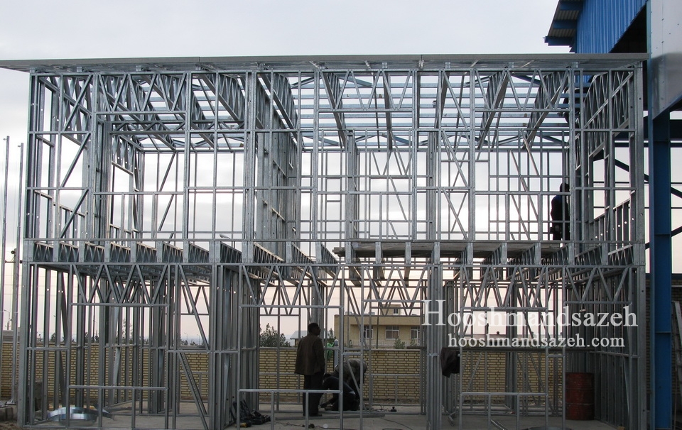 273457.27257533296hooshmandsazehsemnan_10