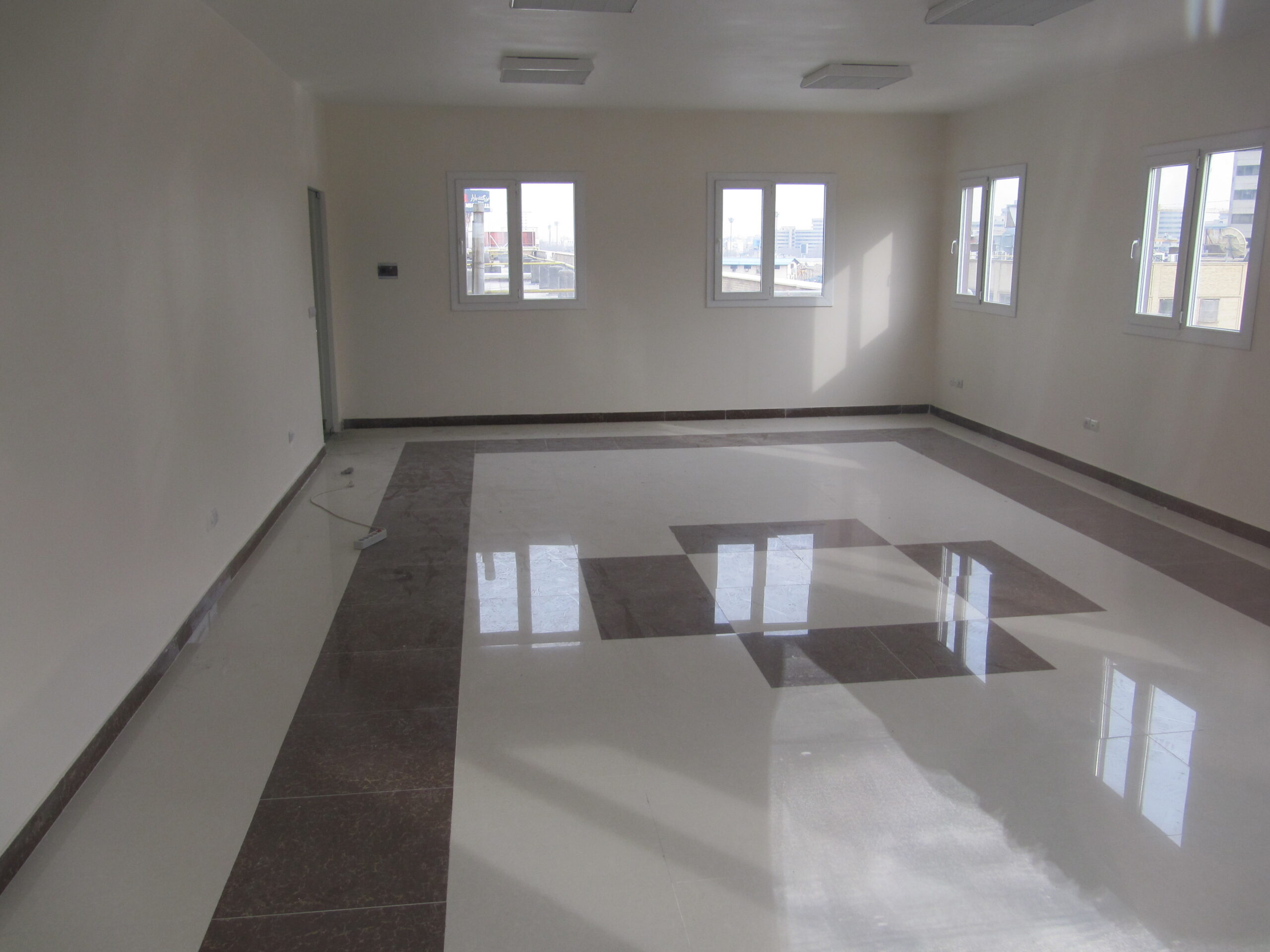 30073233494072250005 (3)