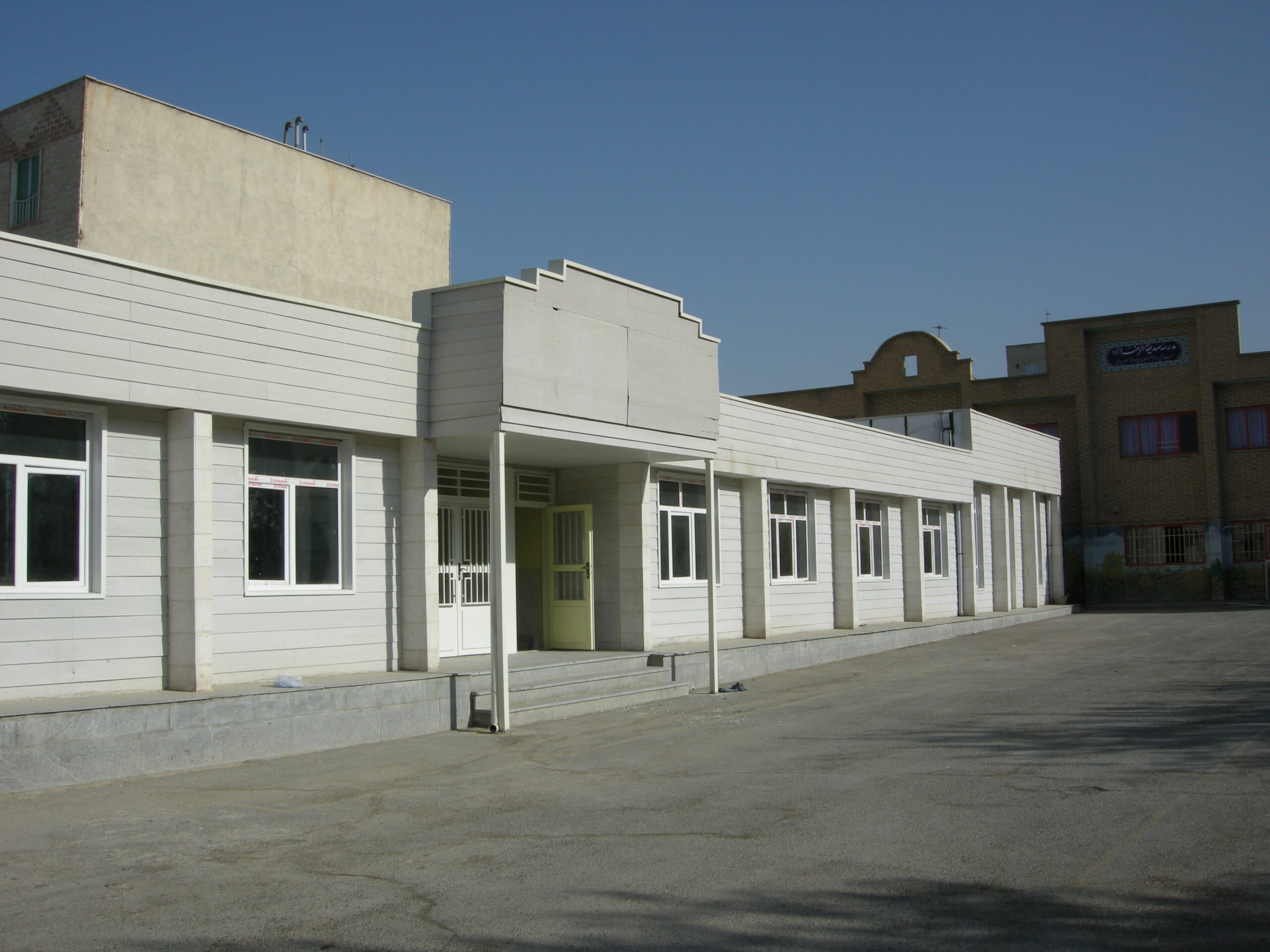 654925934592983900011 (4)