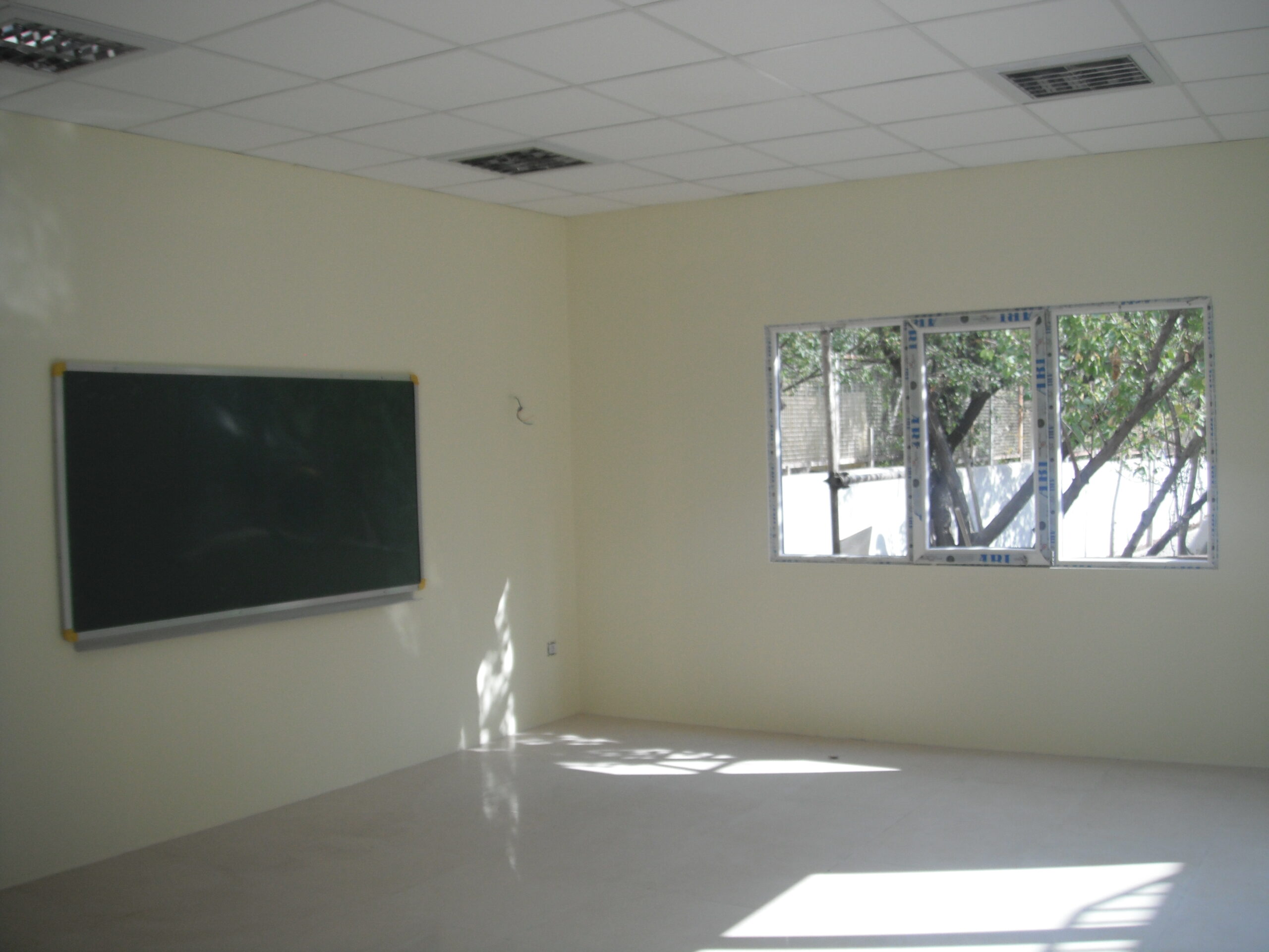 9132497916610744000DSCF2379