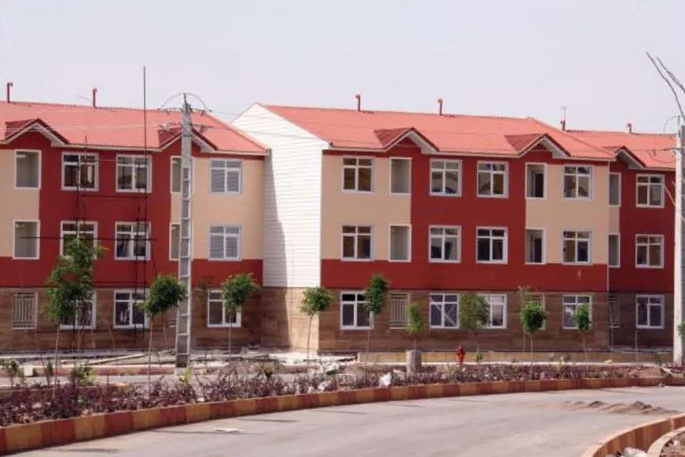 14676403638056645002_4_11zon